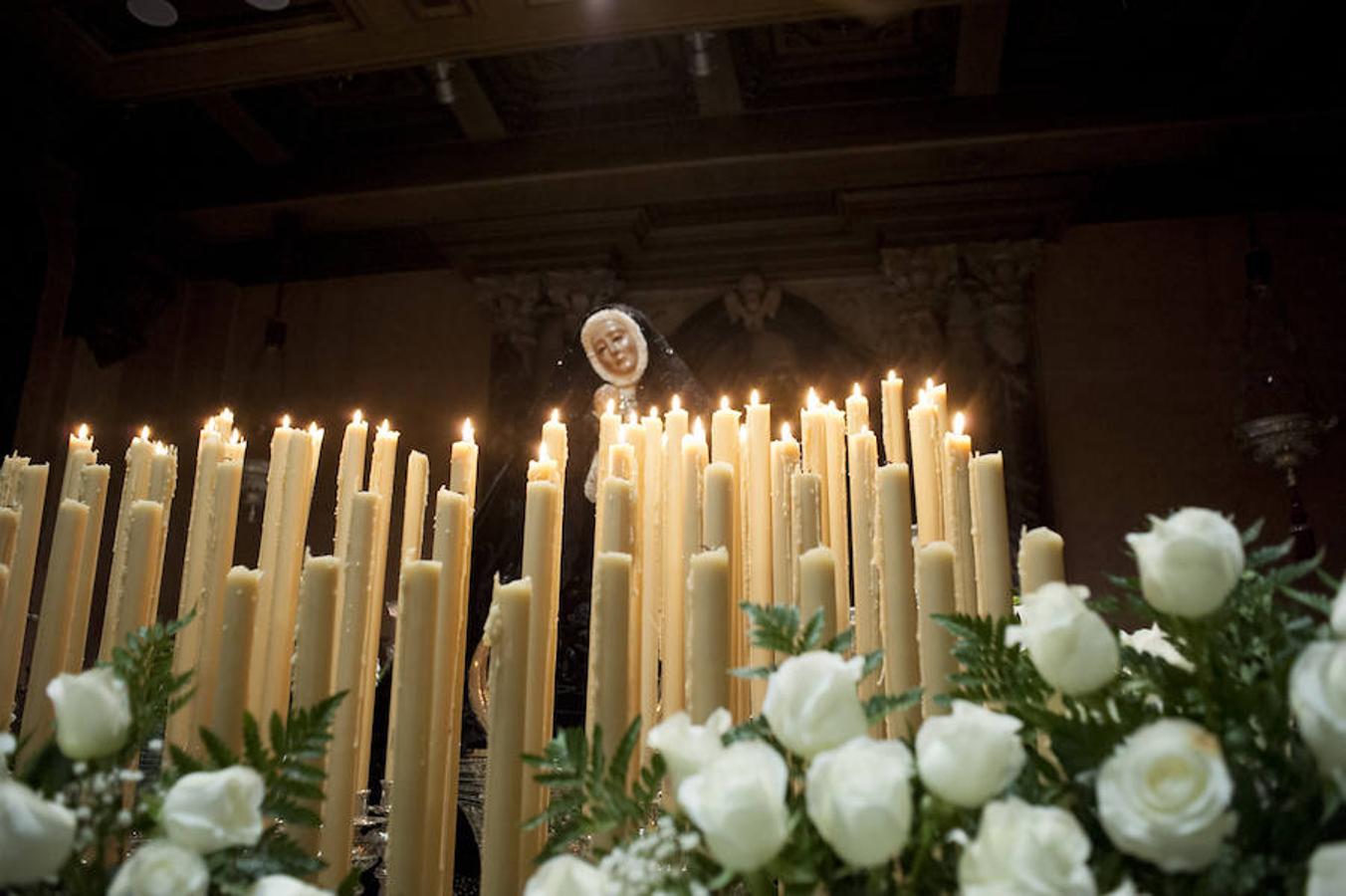 Fotos: Viernes Santo en Badajoz: La Patrona no pudo desfilar al suspenderse la procesión del rosario