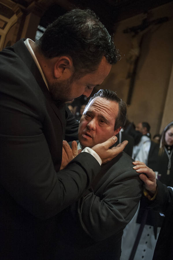Fotos: Viernes Santo en Badajoz: La Patrona no pudo desfilar al suspenderse la procesión del rosario