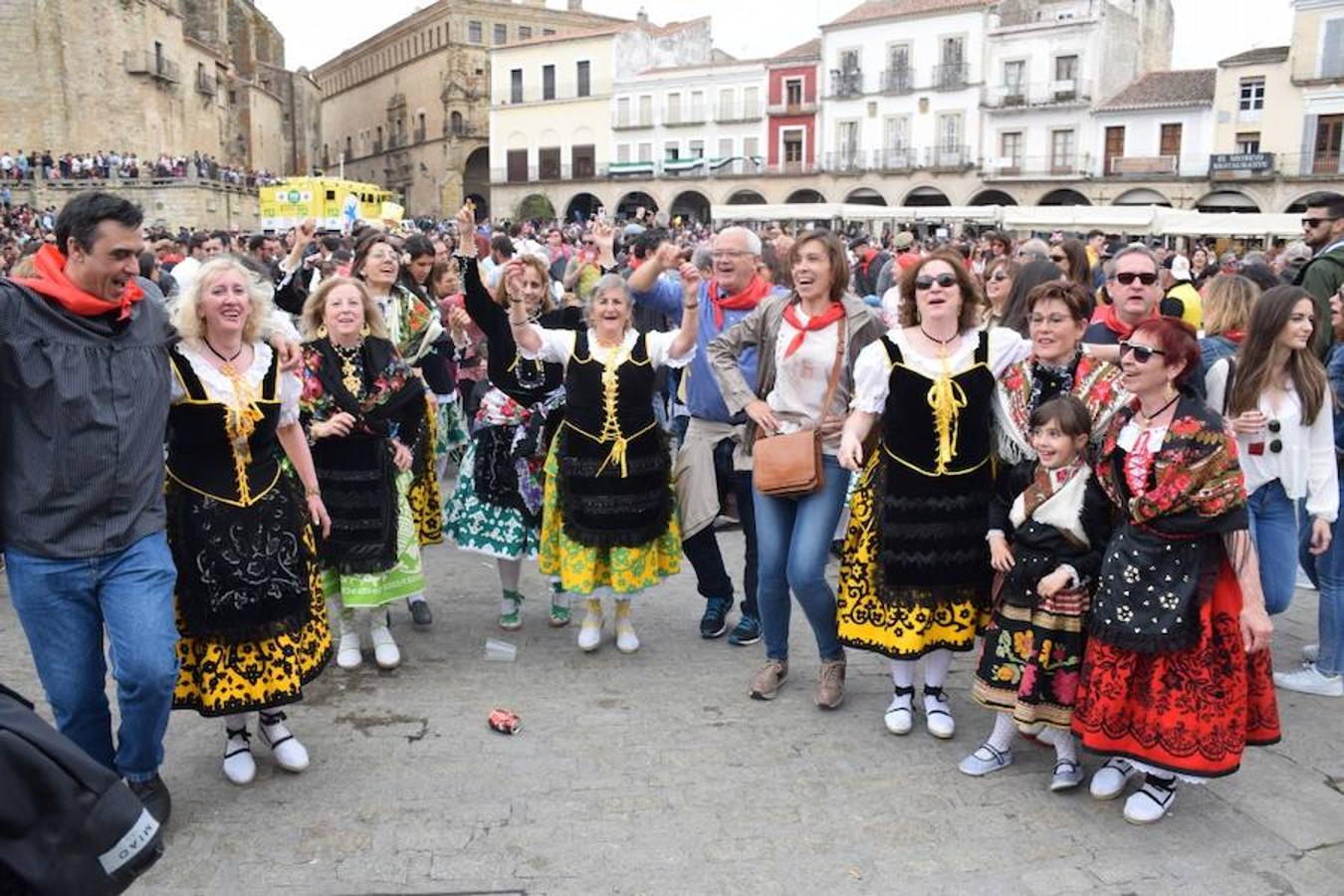 Fotos: El Chíviri congrega a 12.000 personas