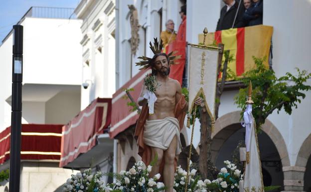 Cristo Resucitado durante la procesión. :