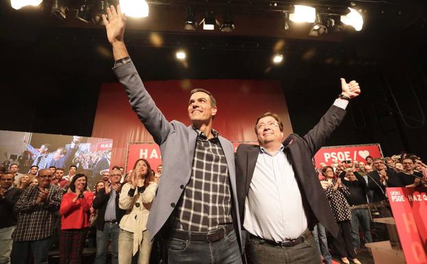 El PSOE gana las elecciones en Extremadura y Vox logra dos diputados, según los sondeos a pie de urna