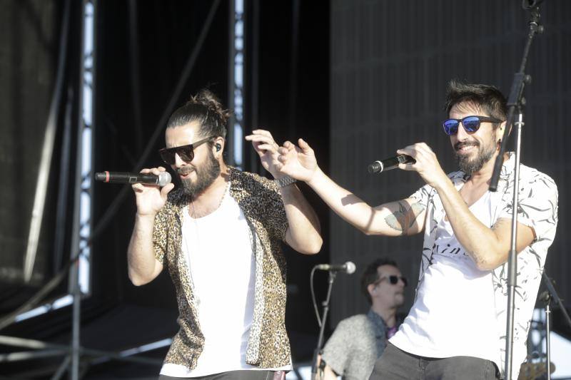 Han actuado, entre otros, Aslándticos, Vinila Von Bismarck, Ramoncín, La Pegatina e Iratxo