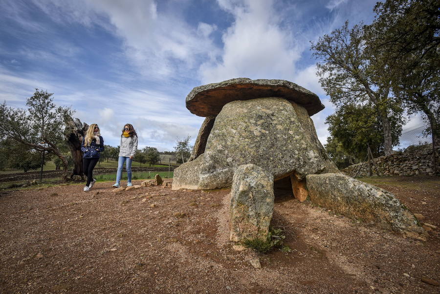 Dólmenes de Valencia de Alcántara. Consta de 41 y es uno de los conjuntos megalíticos más importantes de Europa.