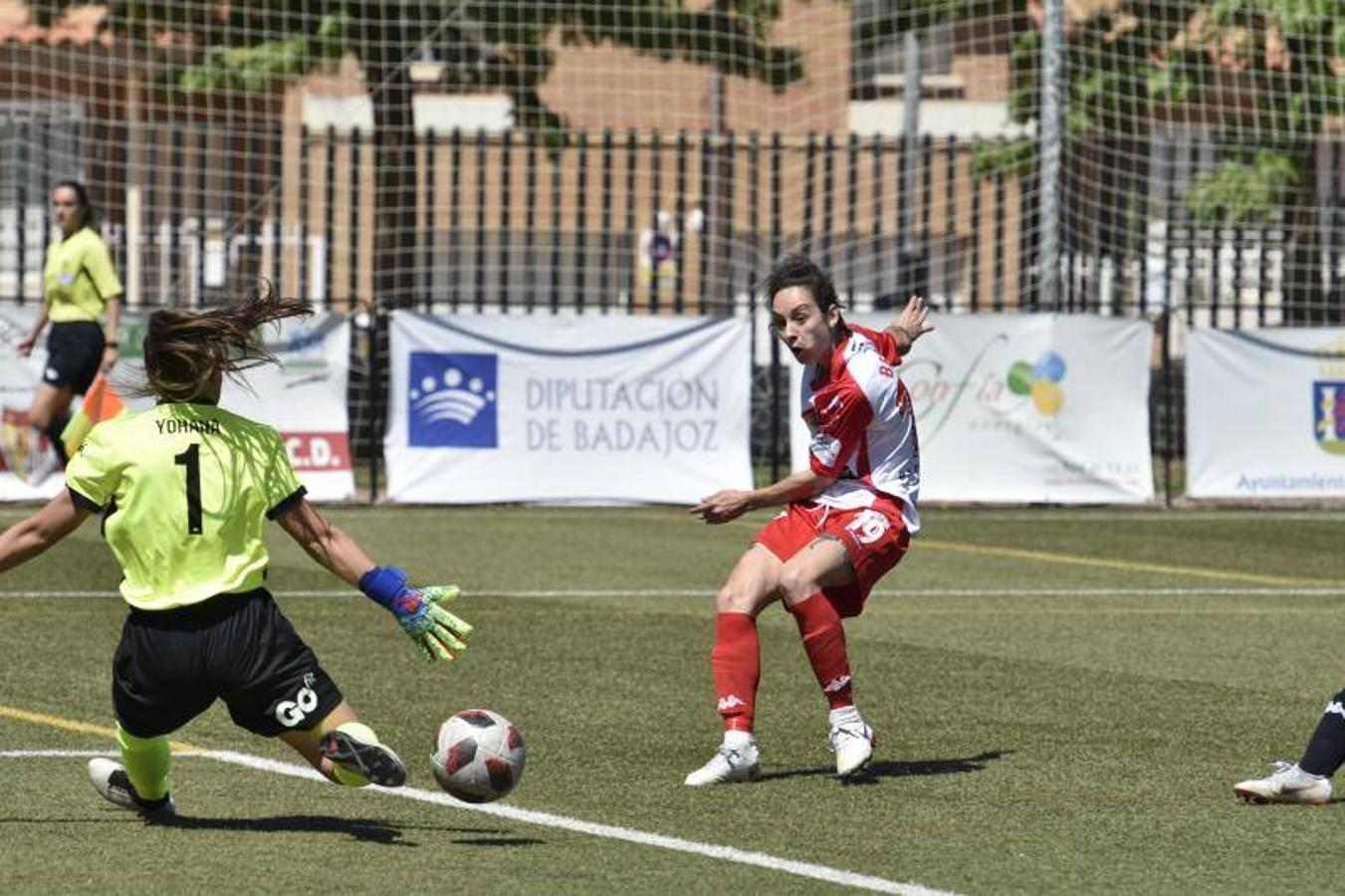 El Santa Teresa gana 1-0 al Tacón en El Vivero y afronta la vuelta de la final por el ascenso a la Liga Iberdrola con ventaja