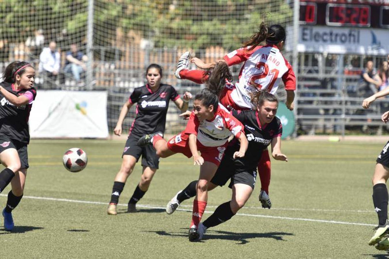 El Santa Teresa gana 1-0 al Tacón en El Vivero y afronta la vuelta de la final por el ascenso a la Liga Iberdrola con ventaja