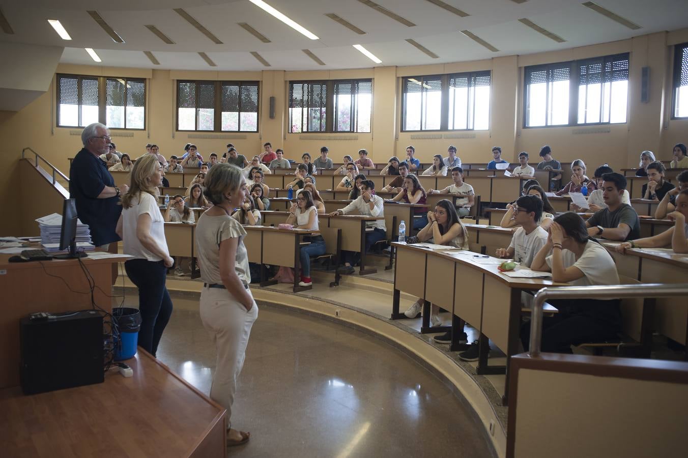 5.107 alumnos se enfrentan a la Selectividad en doce sedes de la región extremeña.