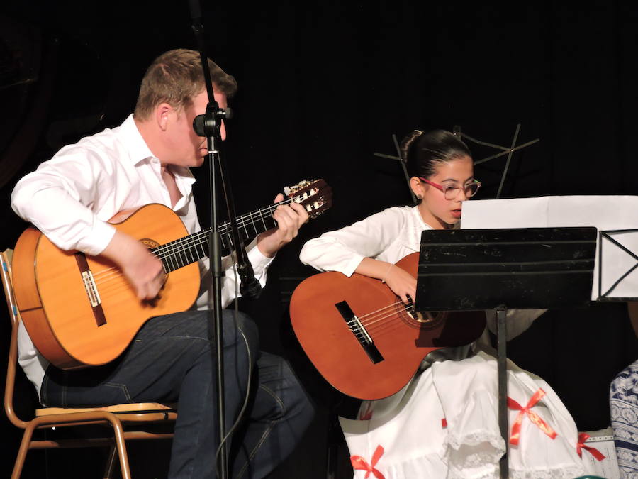Fotos: 70 Fotos del concierto de fin de curso de la escuela de música de Fregenal