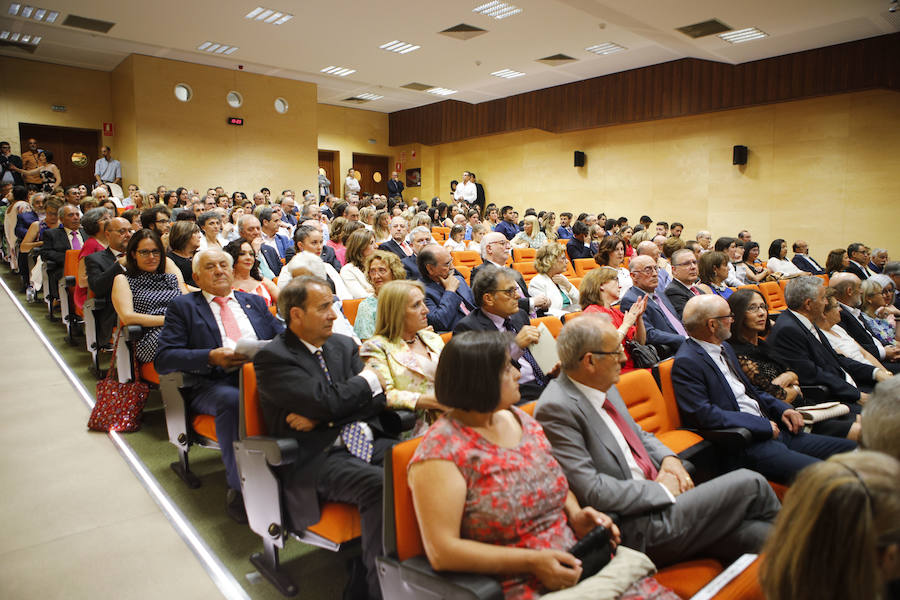 El Colegio de Médicos celebró su día. :: A.M.