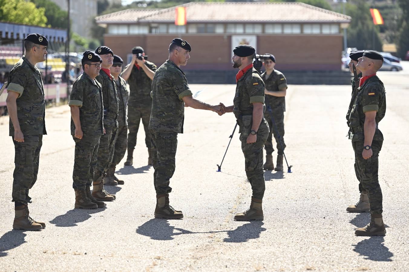 En la Base «General Menacho» (Badajoz), ha tenido lugar el acto de despedida del Contingente eFP V, previo a su despliegue en Letonia y cuya base está formada por la Brigada «Extremadura» XI. El acto ha estado presidido por el Excmo. Sr. General Jefe de la Brigada «Extremadura» XI, D. Francisco Javier Romero Marí.