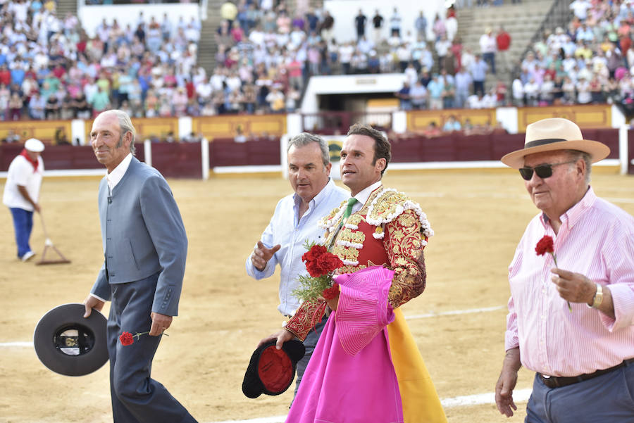 El de Villafranco cuaja una gran faena ante el cuarto de la tarde de Victoriano del Río, noble hasta la extenuación y que se empleó bien con el caballo