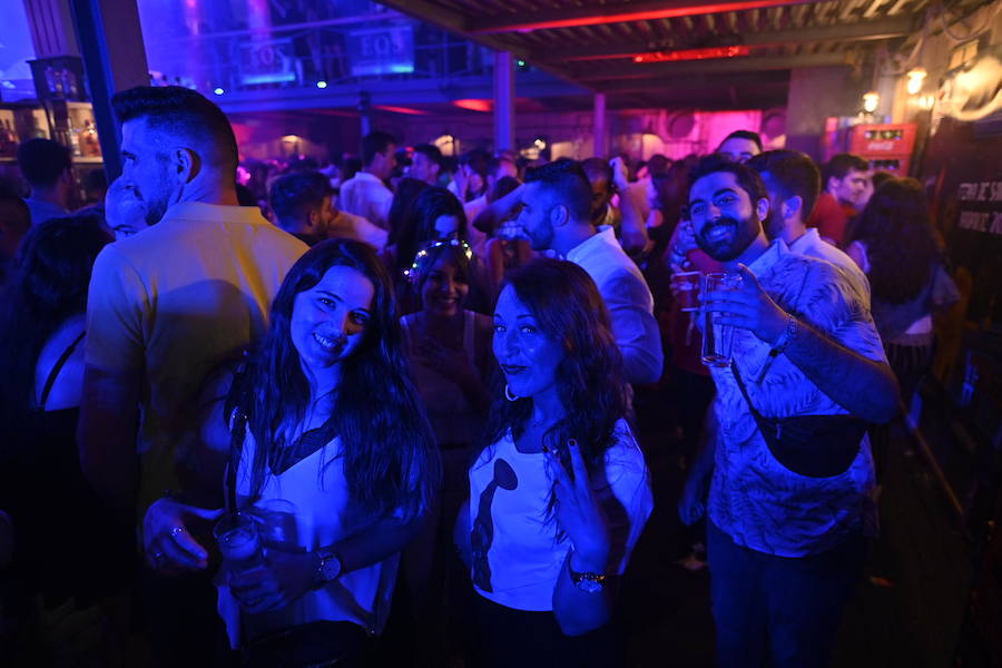 Hubo colas para entrar en las casetas del ferial de madrugada