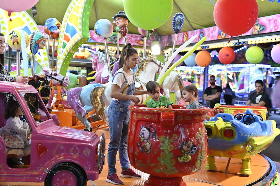 Hubo colas para entrar en las casetas del ferial de madrugada