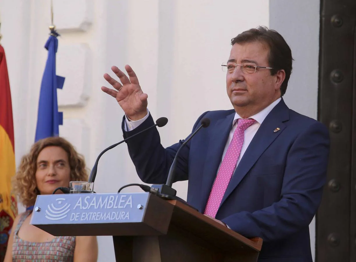 Fotos: Guillermo Fernández Vara toma posesión como presidente de la Junta de Extremadura