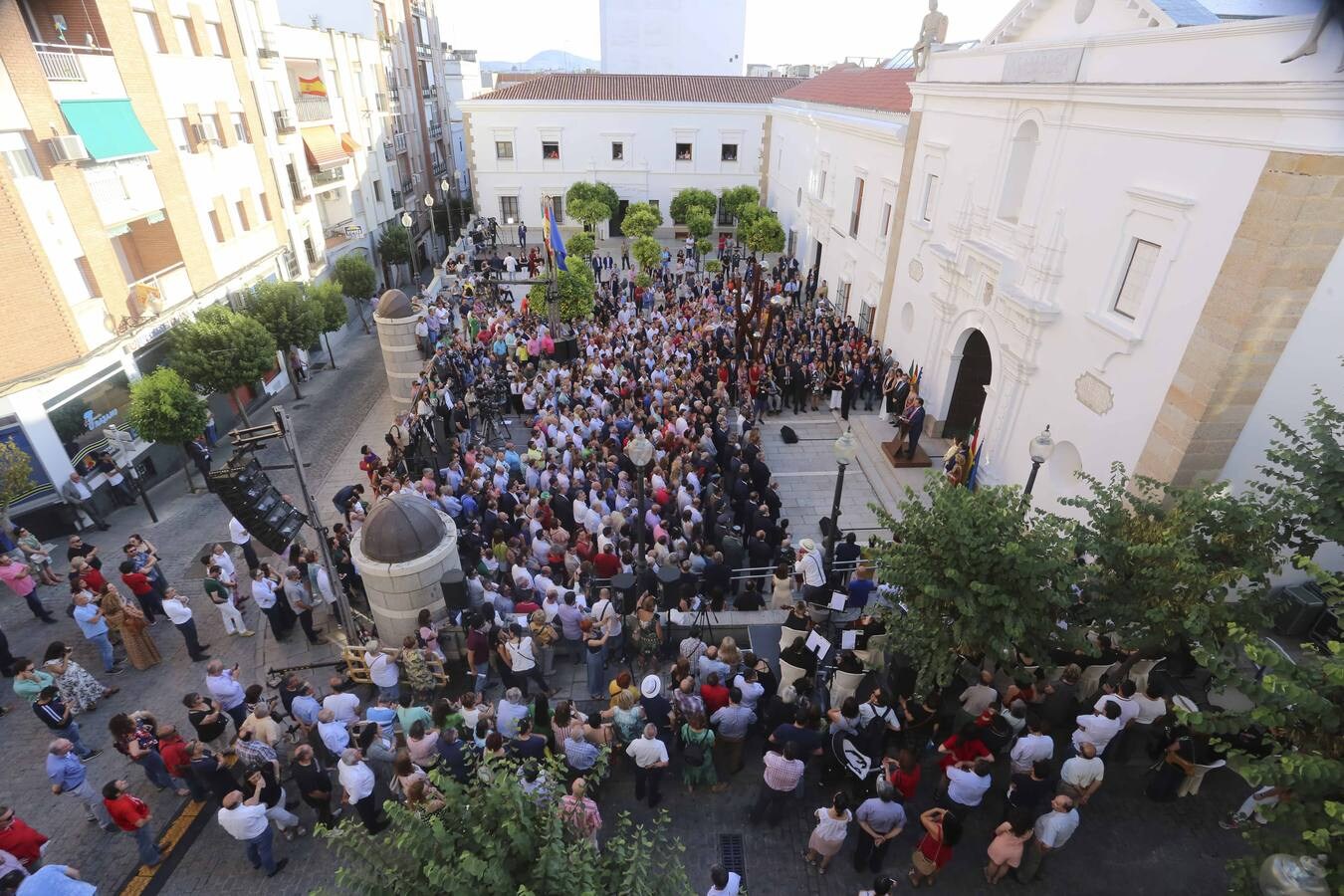 Fotos: Guillermo Fernández Vara toma posesión como presidente de la Junta de Extremadura