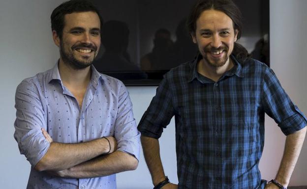 Alberto Garzón y Pablo Iglesias. 