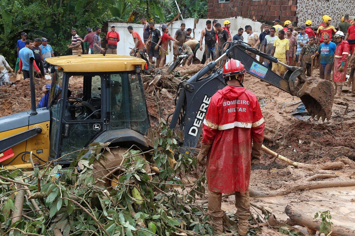 Fotos: Al menos nueve muertos por fuertes lluvias en el noreste de Brasil