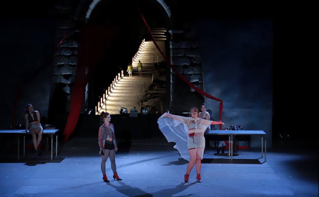 Un momento de la representación de 'Hipólito'.