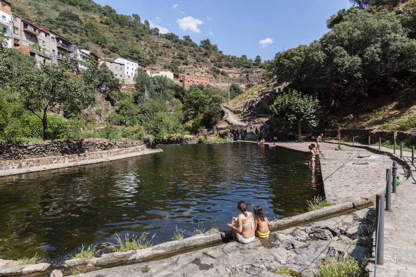 Fotos: Rincones con encanto de Extremadura | El Gasco: donde la carretera se acaba