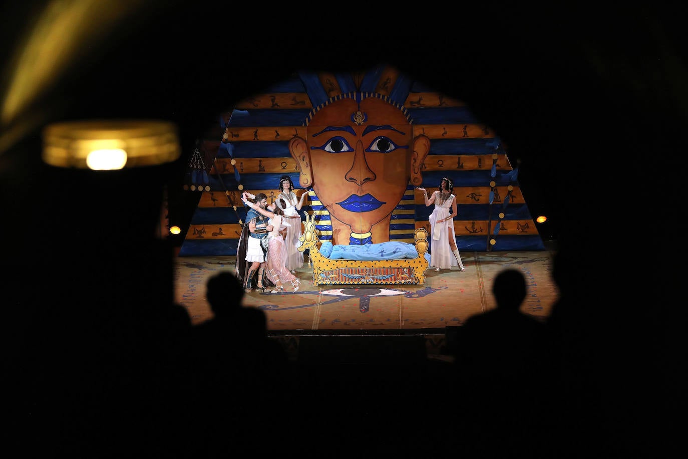 Fotos: Egipto conquista el Teatro Romano