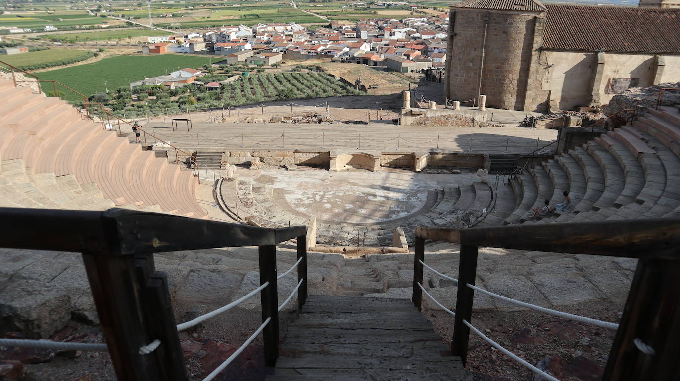 Fotos: Rincones con encanto de Extremadura | Medellín: Un teatro romano de tres