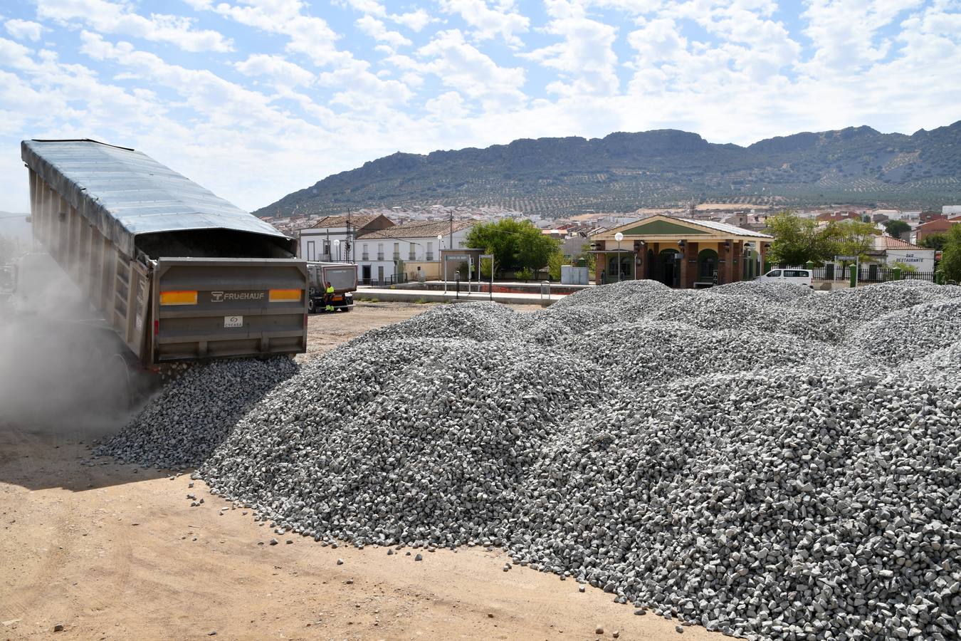 Fotos: Obras de mejora de la estación ferroviaria de Cabeza del Buey