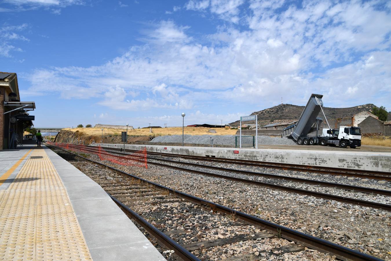 Fotos: Obras de mejora de la estación ferroviaria de Cabeza del Buey