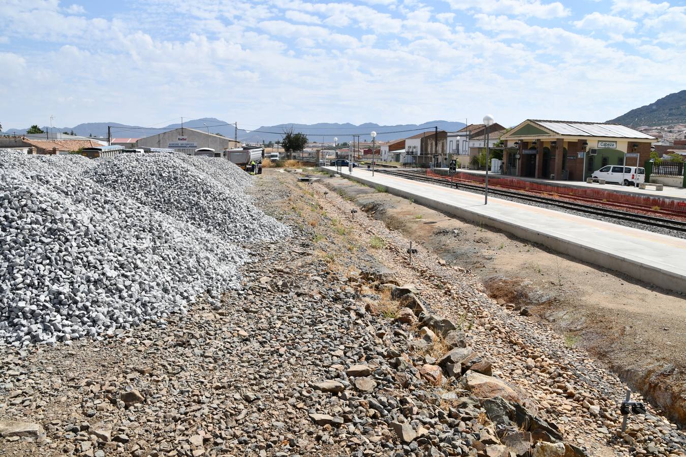 Fotos: Obras de mejora de la estación ferroviaria de Cabeza del Buey