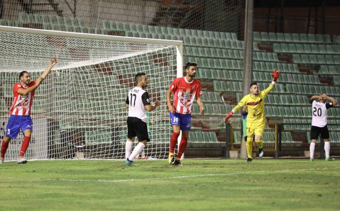 Fotos: Mérida 1-1 Don Benito