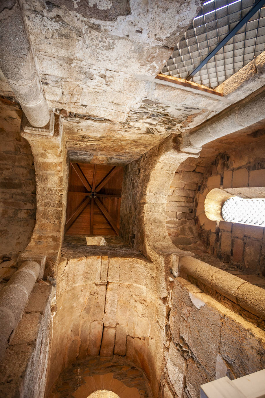 Fotos: Rincones con encanto: Santa Lucía del Trampal: La maravilla visigoda del sur peninsular