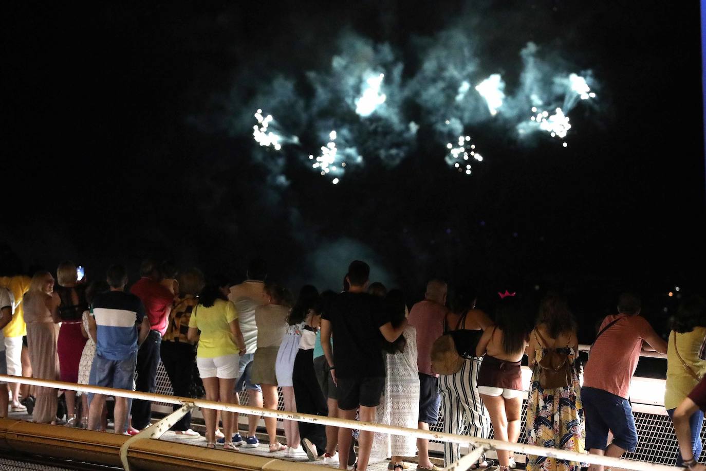 Fotos: La Feria se despide con el tradicional acto de fuegos artificiales