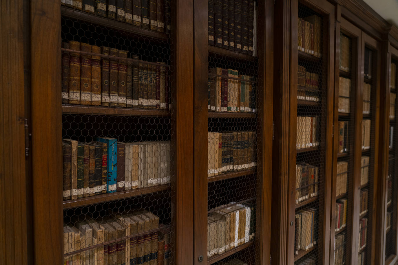 Biblioteca con los ejemplares que recopilaron Antonio Rodríguez-Moñino y su esposa, María Brey.