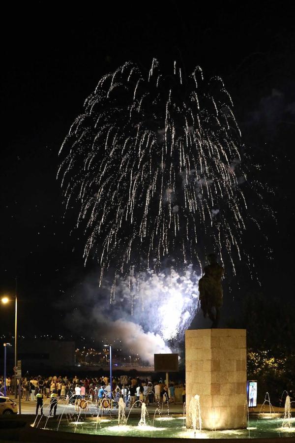 Los emeritenses despidieron ayer sus fiestas con el espectáculo de pirotecnia