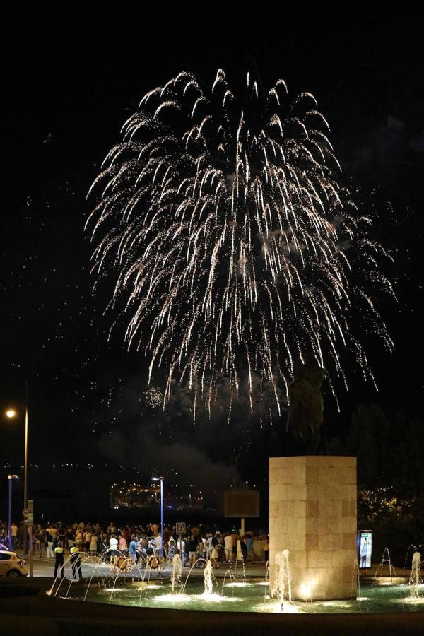Los emeritenses despidieron ayer sus fiestas con el espectáculo de pirotecnia