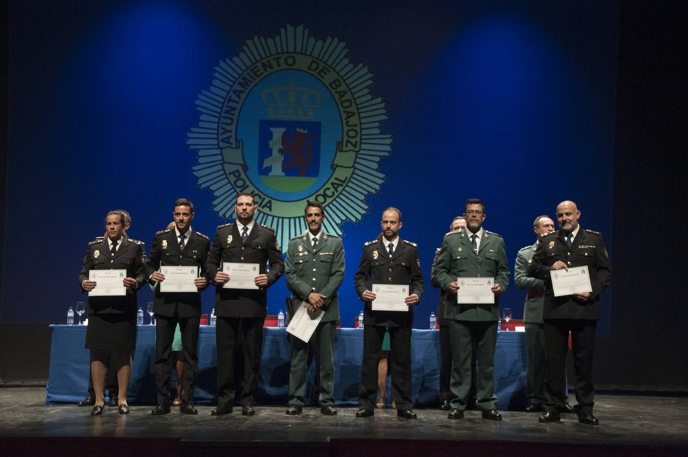 Fotos: La Policía Local de Badajoz celebró el día de su Patrona premiando a más de un centenar de personas