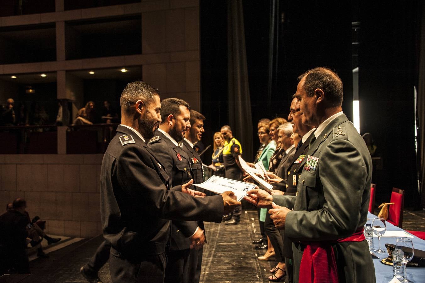 Fotos: La Policía Local de Badajoz celebró el día de su Patrona premiando a más de un centenar de personas