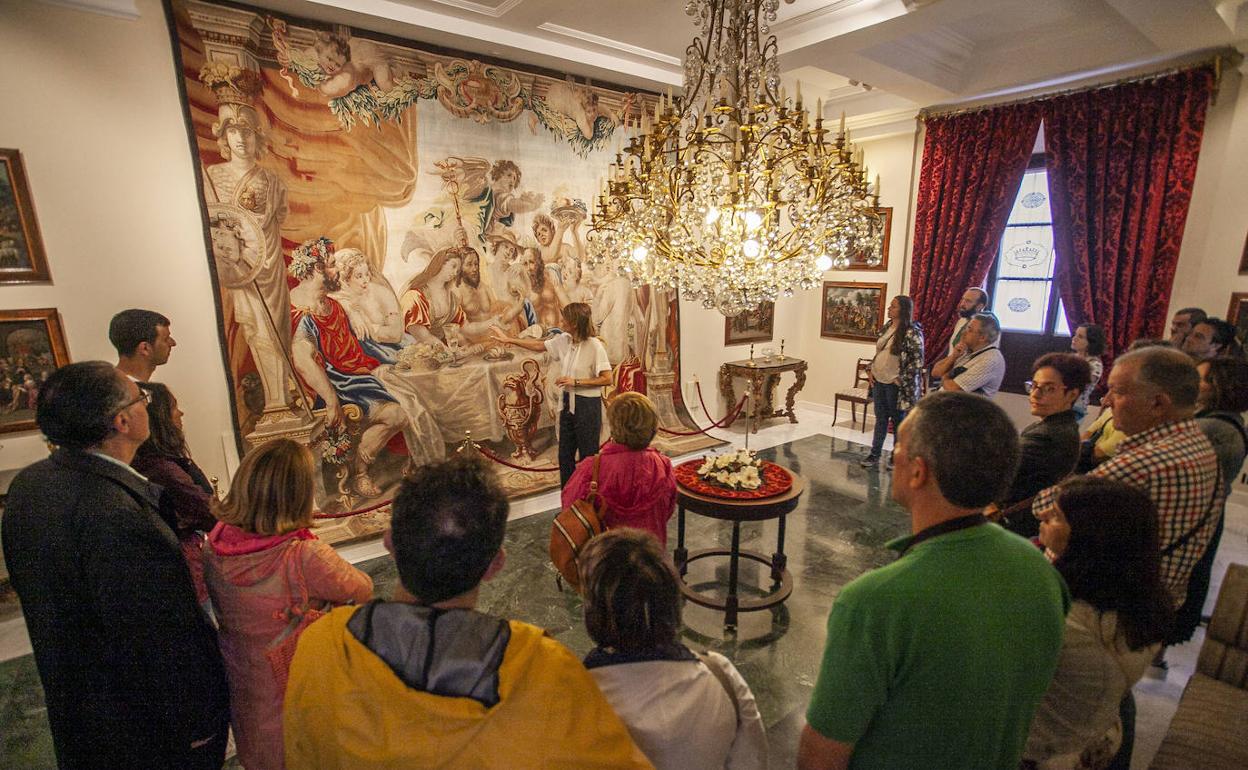 El público respalda la Noche del Patrimonio en Cáceres y Mérida pese a la lluvia