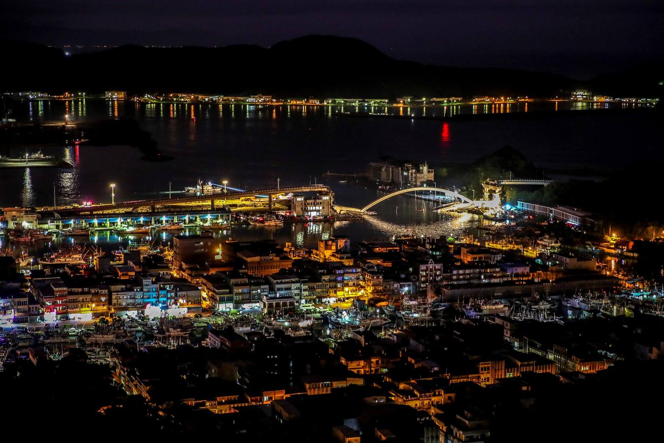 Fotos: Un puente se derrumba en Taiwán dejando 12 personas heridas, 2 muertas, 4 desaparecidas