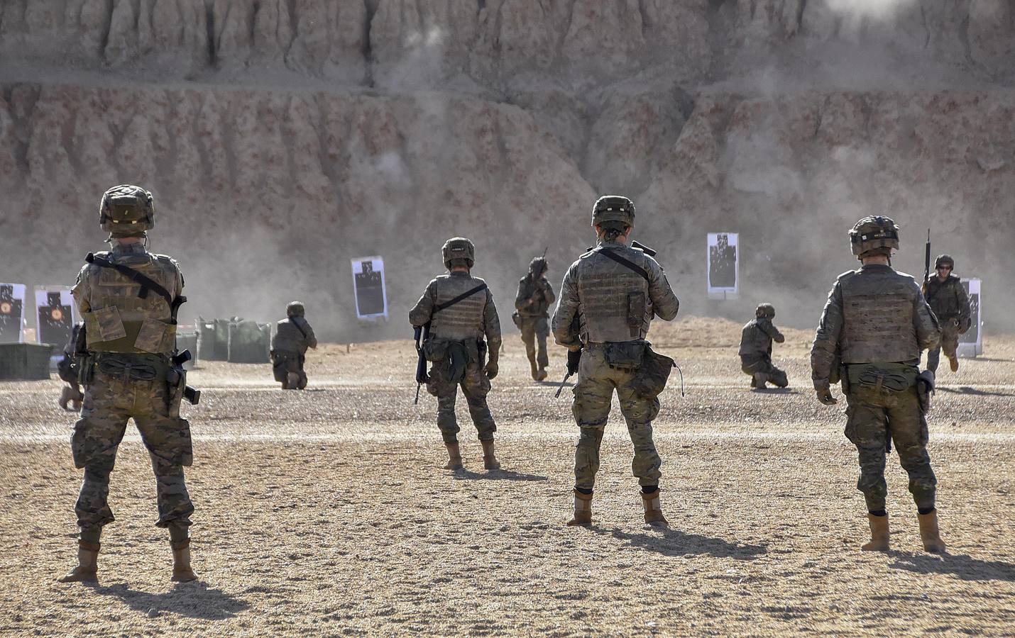 Fotos: 150 militares extremeños comienzan en noviembre su misión en Irak