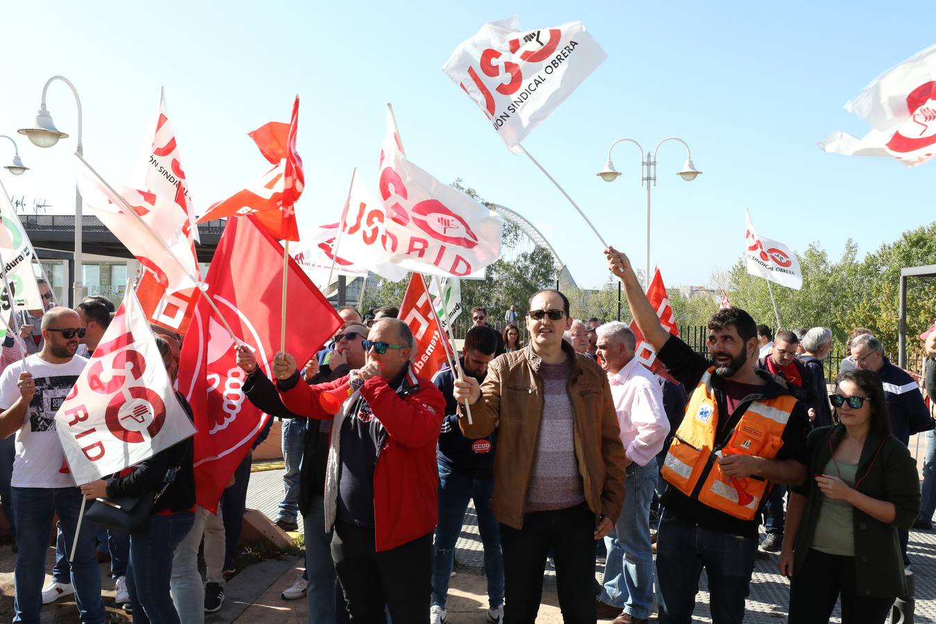 Fotos: Trabajadores de Ambulancias Tenorio mantienen la huelga para el 1 de noviembre