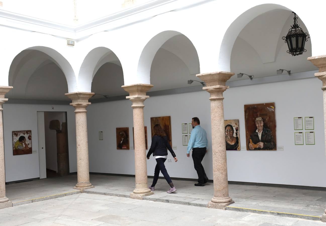 Fotos: Exposición de pintura &#039;Frágiles&#039; de Damián Retamar