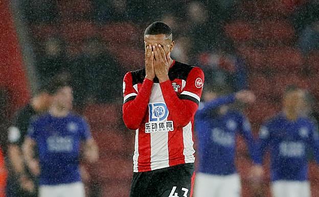 El Southampton donará el sueldo tras caer 0-9 en su estadio