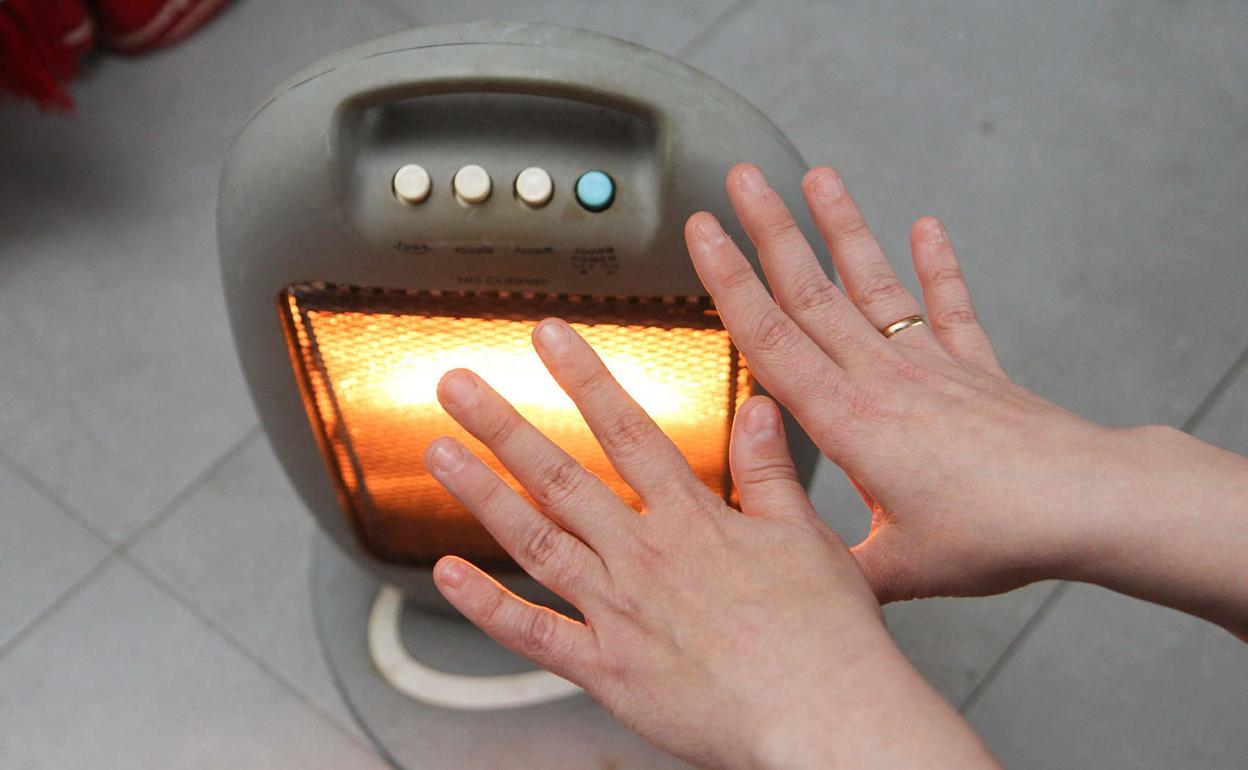 Un 12 % de los extremeños vive en situación de pobreza energética