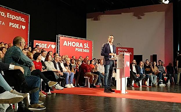 Pedro Sánchez, en el Palacio de Congresos de Badajoz esta tarde.