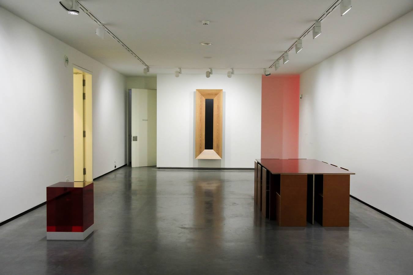 Fotos: La perspectiva esencial. Minimalismos en la colección Helga de Alvear