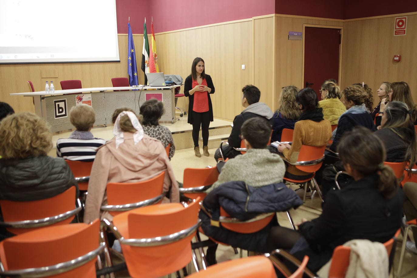 Paloma López impartió un taller de estabilidad emocional. 