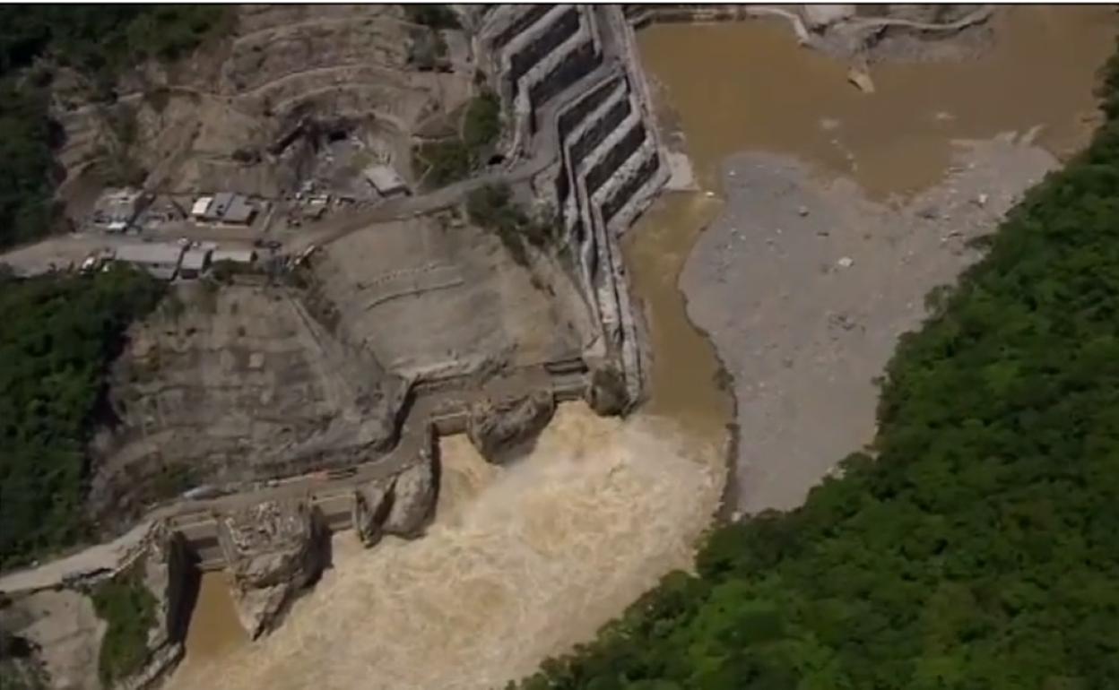 Imagen de archivo de la obstrucción de la presa. 