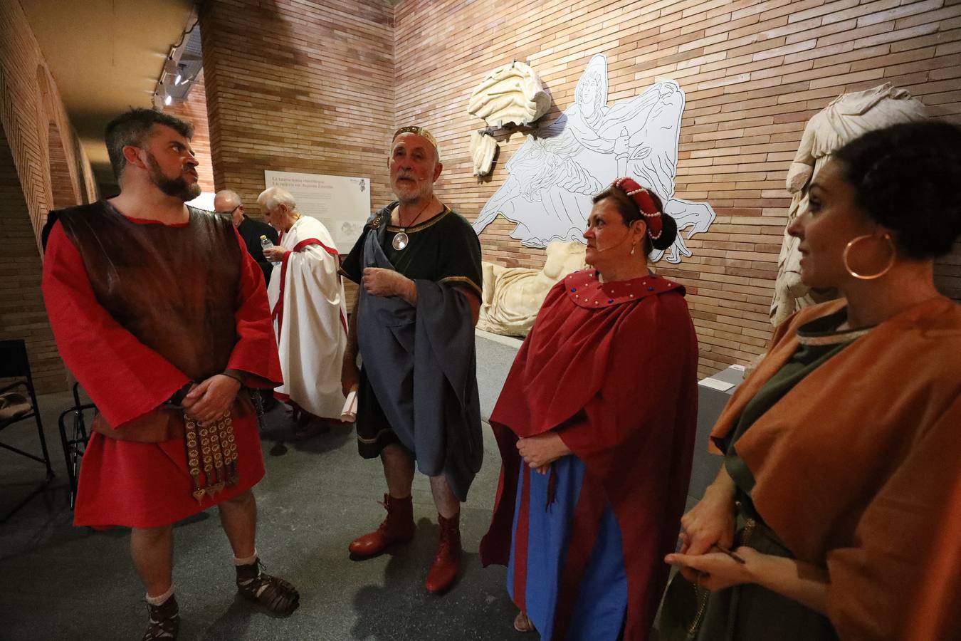 Fotos: &#039;Mujeres en la Niebla&#039; en el Museo Romano