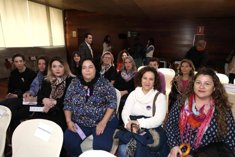 Extremadura ha invitado este lunes a combatir la violencia de género como una «cuestión de Estado» y ha recalcado que no es tiempo «de miedos ni de pasos atrás».