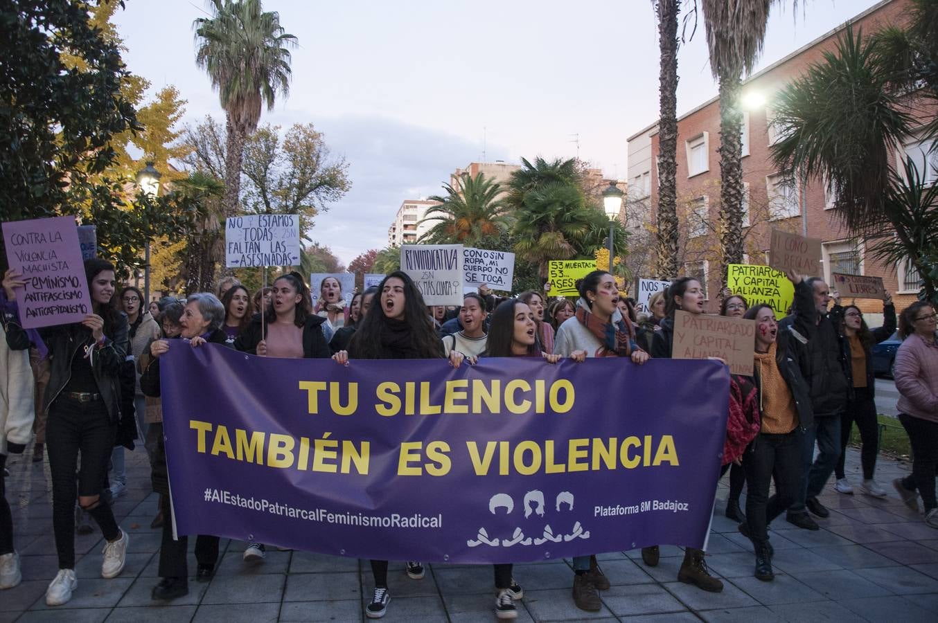 Manifestación contra la violencia de género en Badajoz
