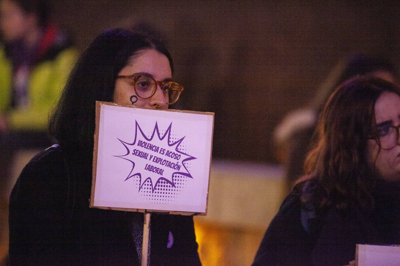 Manifestación contra la violencia de género en Cáceres